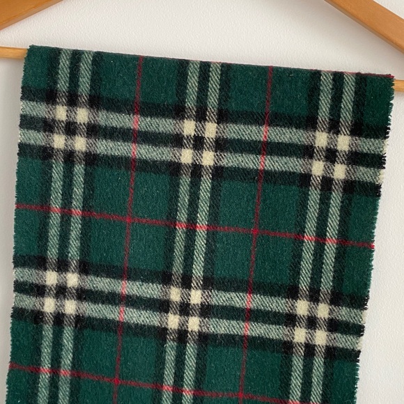 100% Lambswool Plaid Scarf - Picture 3 of 5